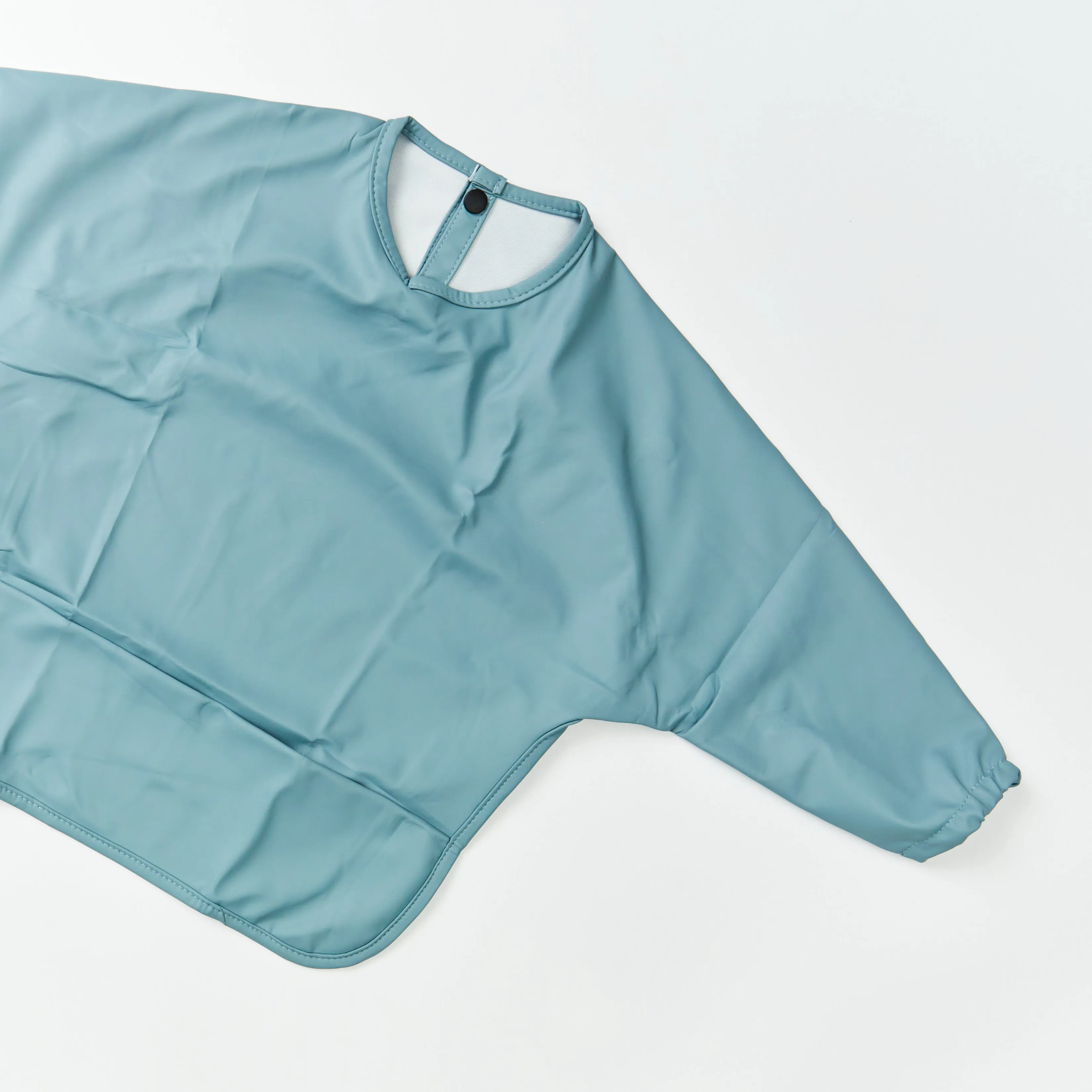 Waterproof Long Sleeve Baby Smock Bib in Sleepy Blue