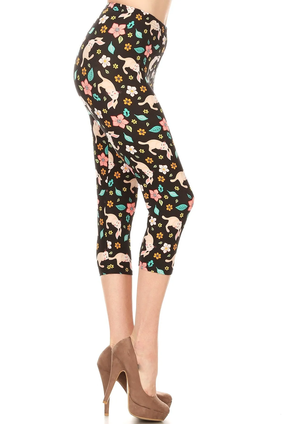 Women's Regular colorful Bunnies Flowers Printed Cropped Capri Leggings